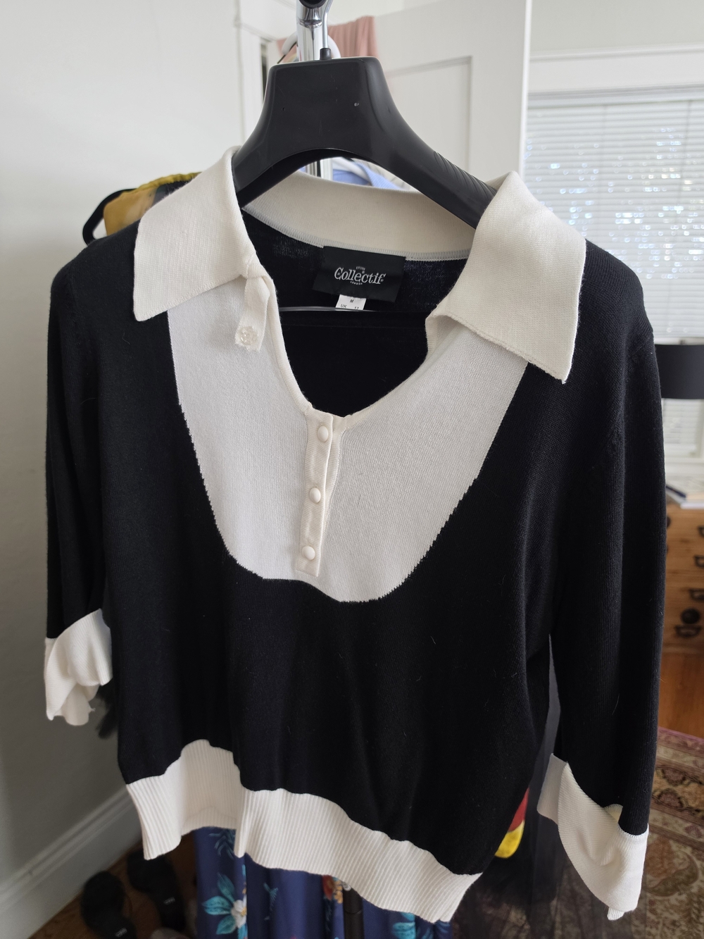 Collectif Black & Cream Polo-Collar V-Neck Knit Sweater